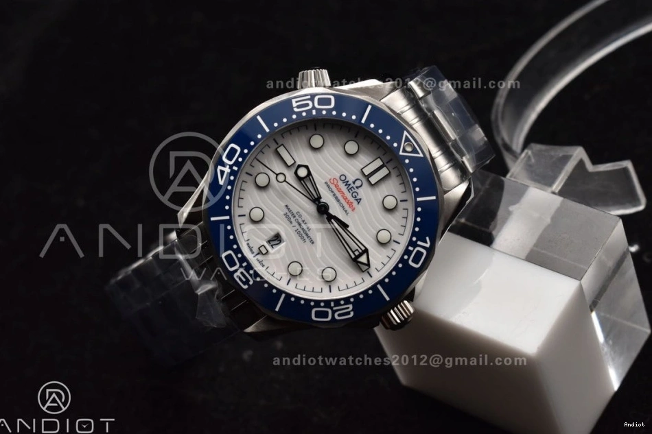 Dial SS A2824 Diver Seamaster Ceramic 300M Edition Blue VSF Bezel 1:1 White SS Best Bracelet on 0404